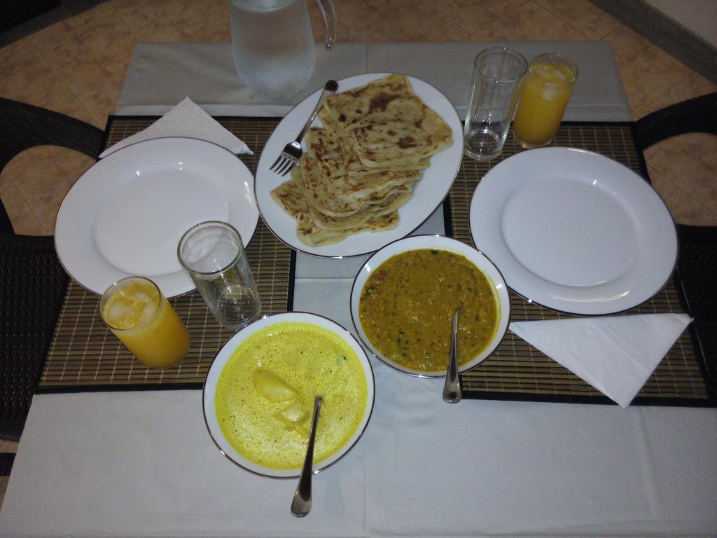 Inlak Garden Hotel Negombo Exteriér fotografie